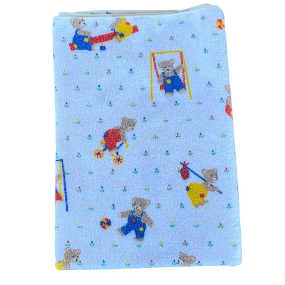 VTG Dundee 80s Teddy Bear Playground Flannel
Receiving Blanket Design Accents - Picture 1 of 14